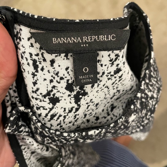 Banana Republic dress - Picture 3 of 14